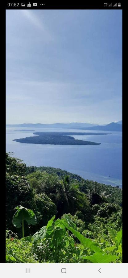 Blue Shark Divers Bunaken Buitenkant foto