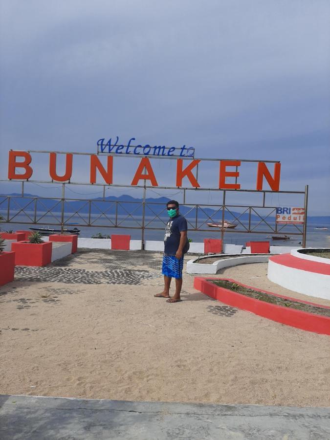 Blue Shark Divers Bunaken Buitenkant foto